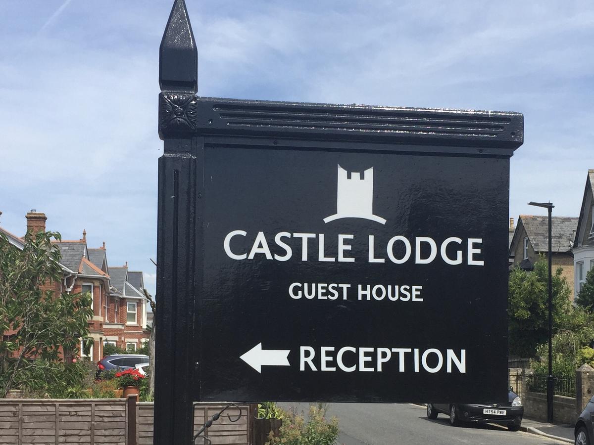 Castle Lodge Guest House Newport  Exteriör bild